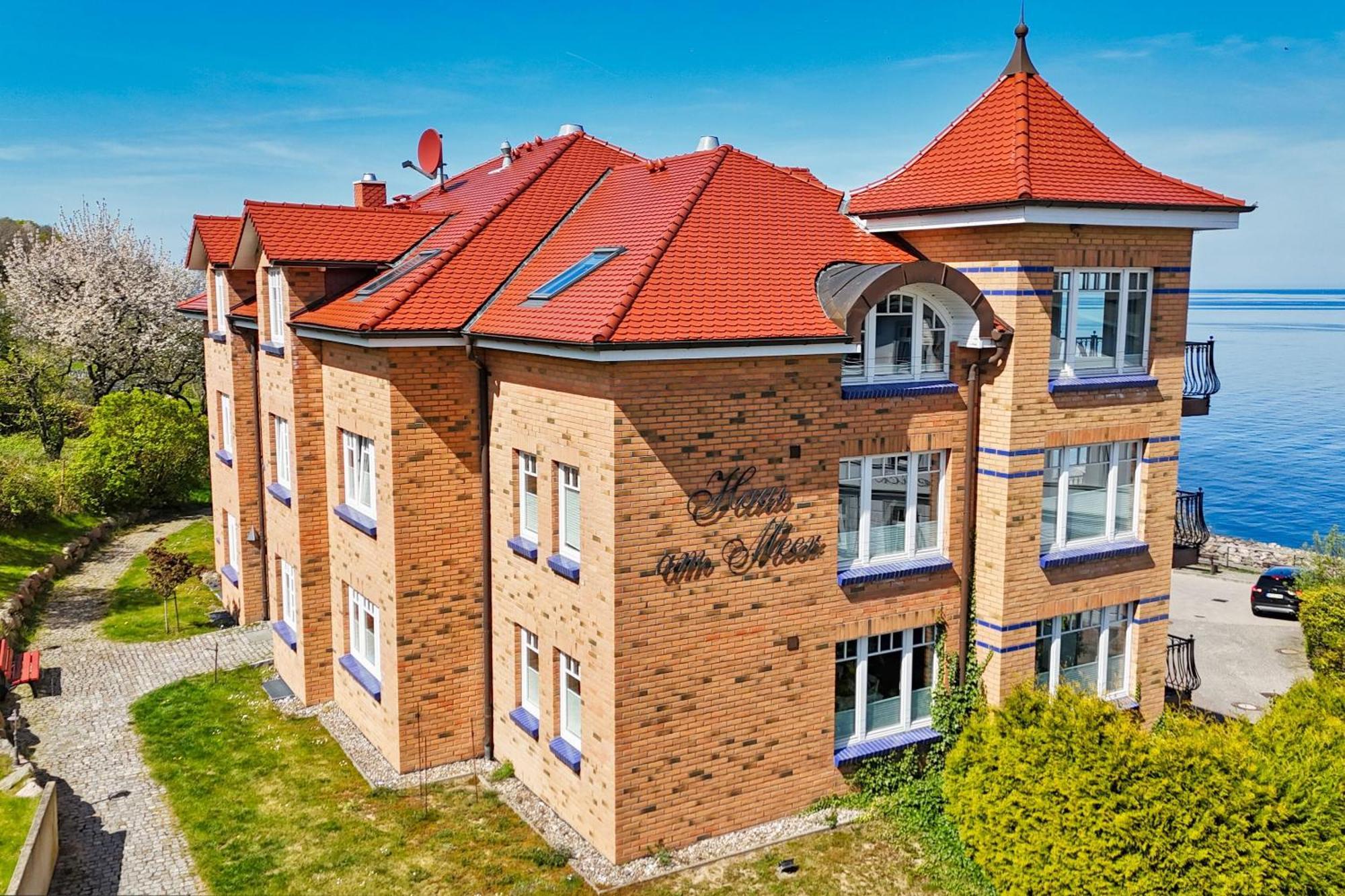 Ferienwohnung Mit Traumhaftem Meerblick - Haus Am Meer Fewo 11 Lohme Exterior photo
